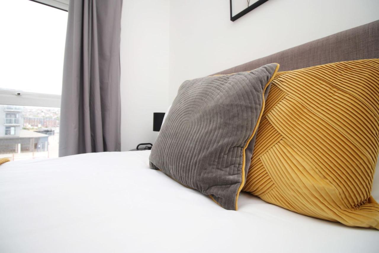 Beachview By Mia Living Close To Beach, Free Parking, Modern 2 Bedroom Apartment Barry Esterno foto