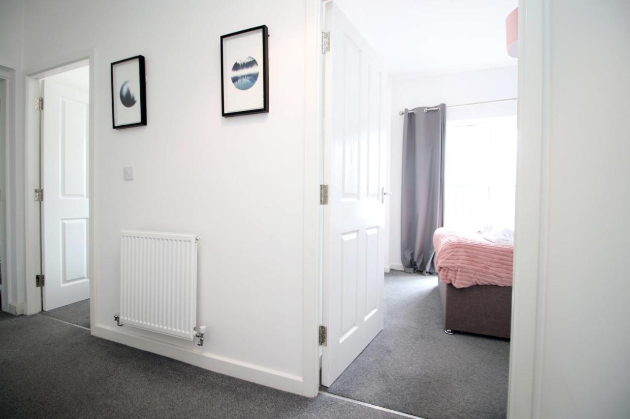 Beachview By Mia Living Close To Beach, Free Parking, Modern 2 Bedroom Apartment Barry Esterno foto