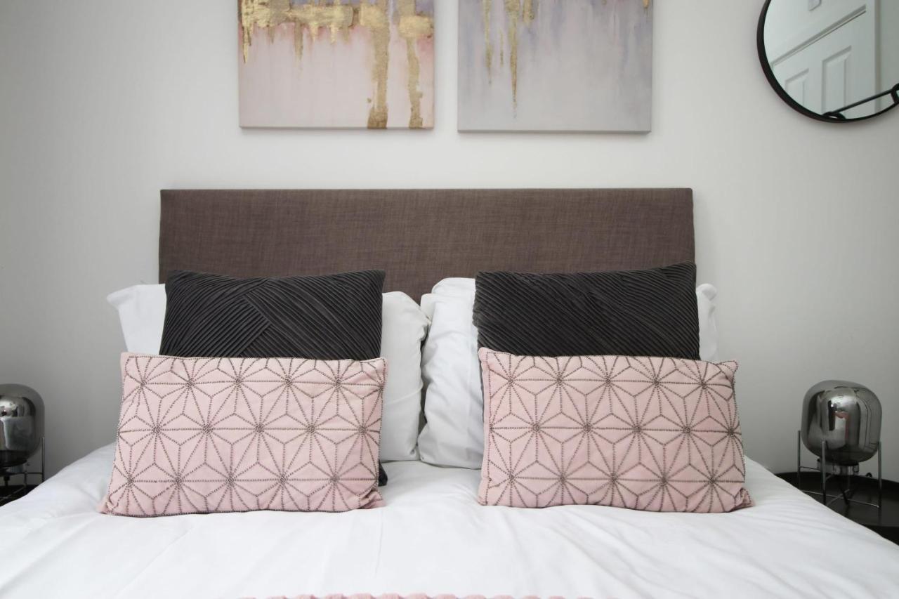 Beachview By Mia Living Close To Beach, Free Parking, Modern 2 Bedroom Apartment Barry Esterno foto